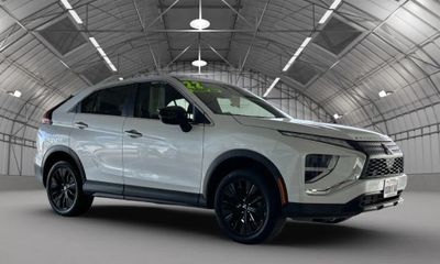 2022 Mitsubishi Eclipse Cross LE SE SEL