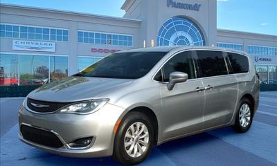 2018 Chrysler Pacifica Touring Plus