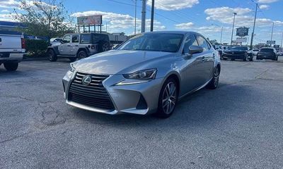 2018 Lexus IS 300