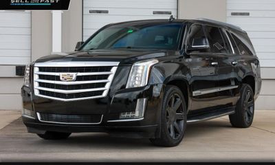 2016 Cadillac Escalade ESV Luxury