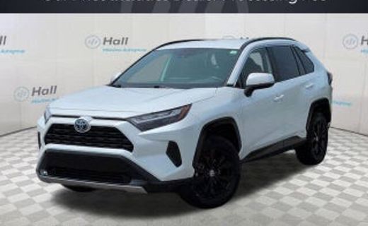 2024 Toyota RAV4 SE