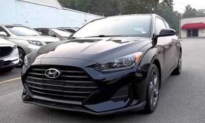 2019 Hyundai Veloster 2 0L AND