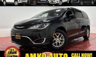 2020 Chrysler Pacifica Touring