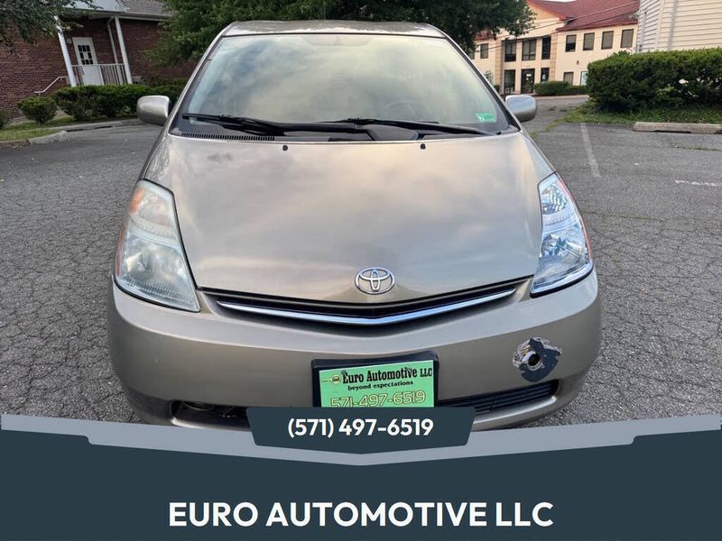 2007 Toyota Prius — a typically priced live listing