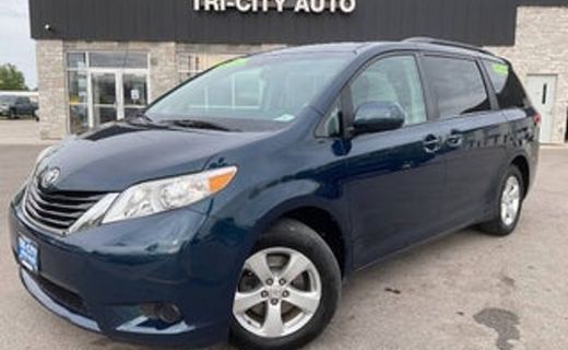 2011 Toyota Sienna LE