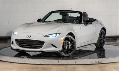 2025 Mazda MX-5 Club