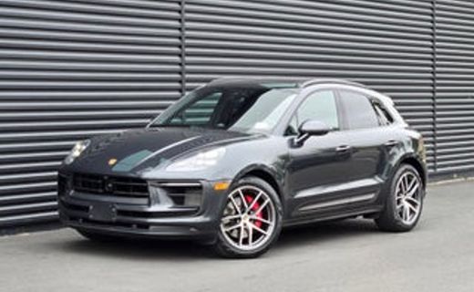 2025 Porsche Macan 4S Electric