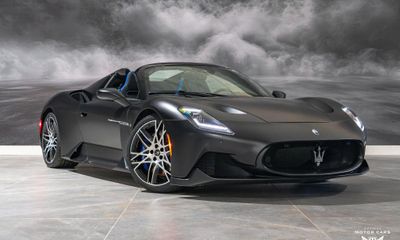 2023 Maserati MC20 Spyder