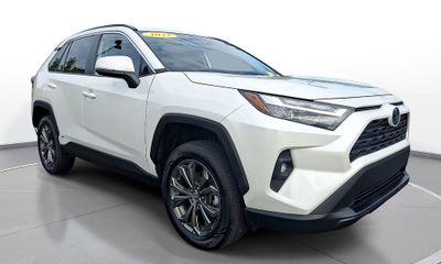 2022 Toyota RAV4 XLE Premium