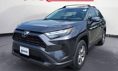 2023 Toyota RAV4 XLE