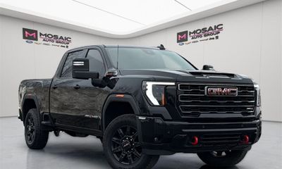 2025 GMC Sierra HD AT4
