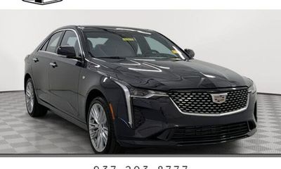 2025 Cadillac CT4 Premium Luxury