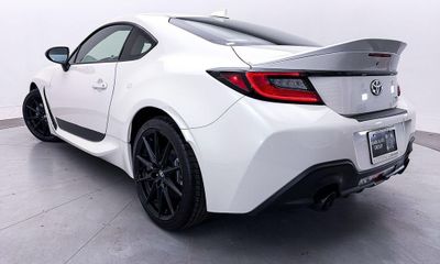 2024 Toyota GR86 Premium