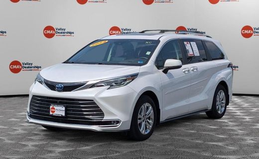 2024 Toyota Sienna Platinum