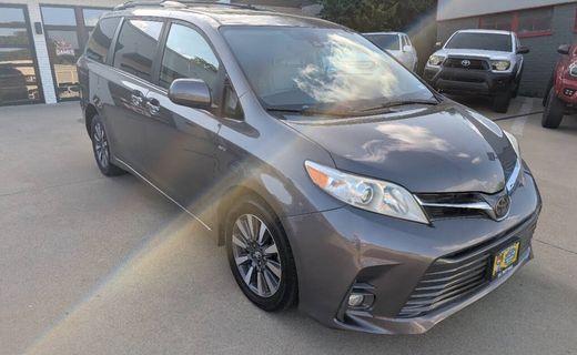 2020 Toyota Sienna Q Grade