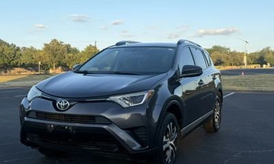 2016 Toyota RAV4 LE