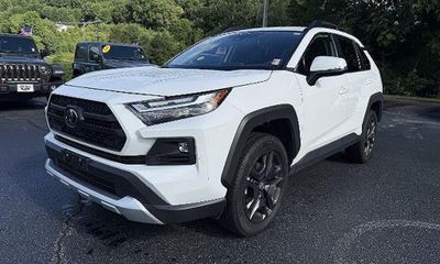 2024 Toyota RAV4 Adventure