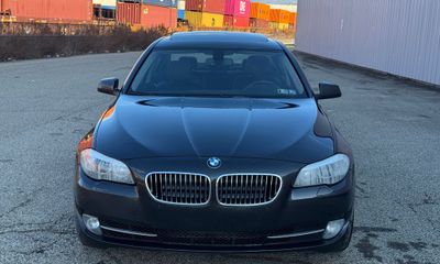 2013 BMW 528xi 528i xDrive Sedan