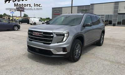 2025 GMC Acadia Elevation