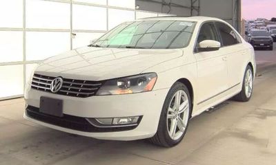 2014 Volkswagen Passat SEL