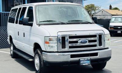 2013 Ford E-350 XL