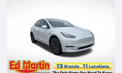 2023 Tesla Model Y Long Range