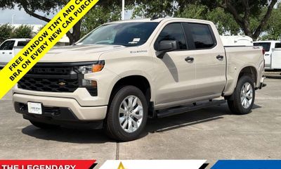 2026 Chevrolet Silverado Custom