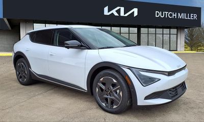 2025 Kia EV6 Light Long Range