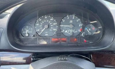 2005 BMW 325CI CI