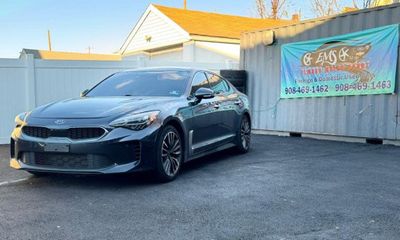 2019 Kia Stinger Premium