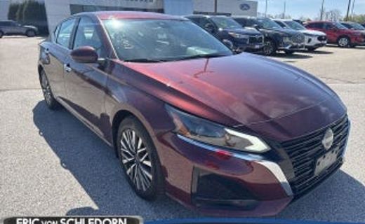 2023 Nissan Altima SV