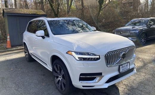 2025 Volvo XC90 Plus Bright