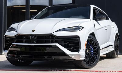 2025 Lamborghini Urus SE
