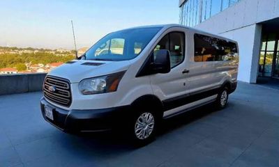2015 Ford Transit SRW LOW Roof