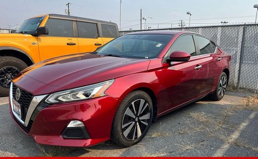 2022 Nissan Altima SV