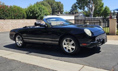 2002 Ford Thunderbird Base