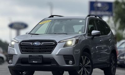 2023 Subaru Forester Limited ES Navi