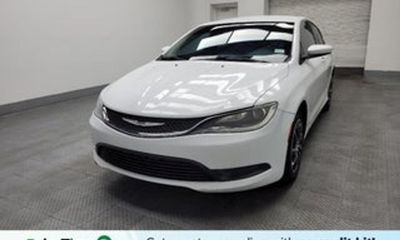 2015 Chrysler 200 200S