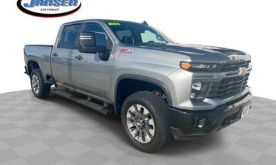 2024 Chevrolet Silverado HD Custom