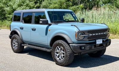 2023 Ford Bronco Base Big Bend
