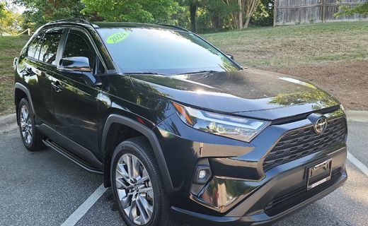 2024 Toyota RAV4 XLE Premium