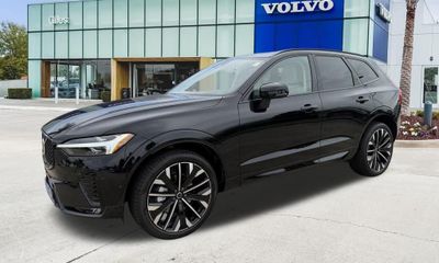 2026 Volvo XC60 Ultra Dark