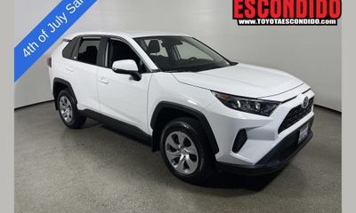 2022 Toyota RAV4 LE