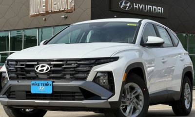 2025 Hyundai Tucson SE