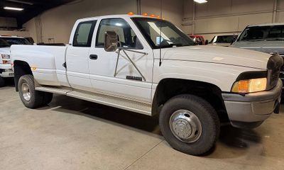 1996 Dodge Ram Laramie
