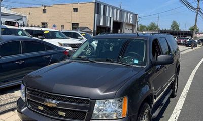 2010 Chevrolet Suburban LS