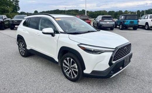 2023 Toyota Corolla Cross XLE
