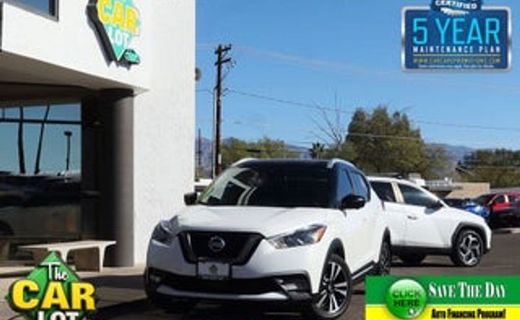 2020 Nissan Kicks SR