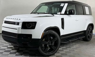 2026 Land Rover Defender 110 X Dynamic