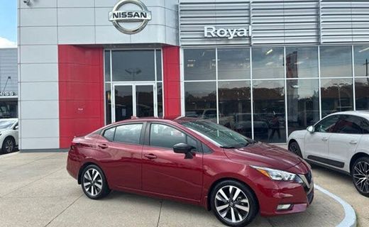 2021 Nissan Versa SR